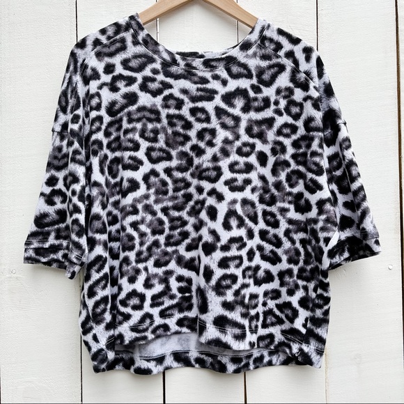 Splendid White Leopard Print Oversized Short Sleeve Top Women’s Small - Picture 9 of 9